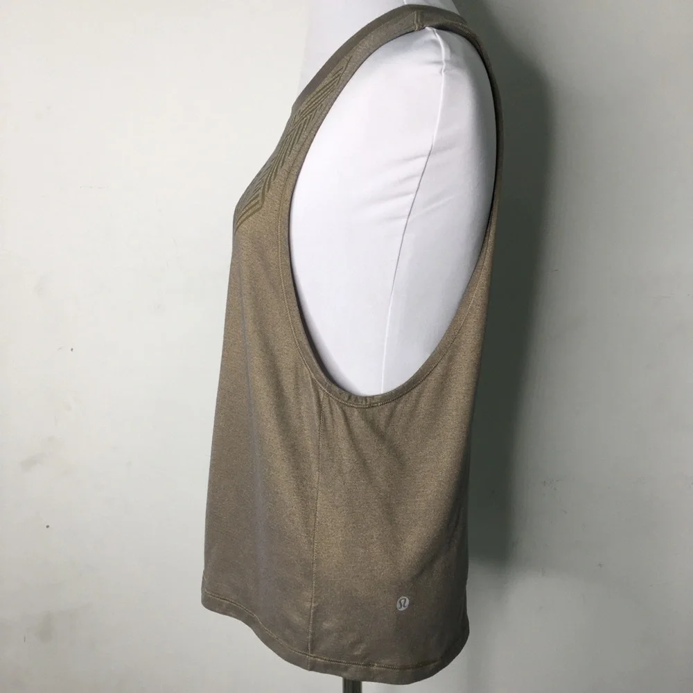 lululemon athletica pre owned